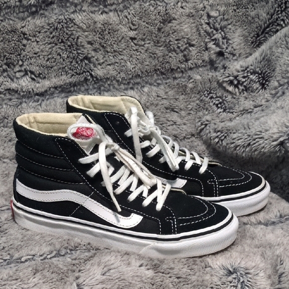 Vans Other - Vans Black and White High-Top Sneakers Kids Sz 3.5​